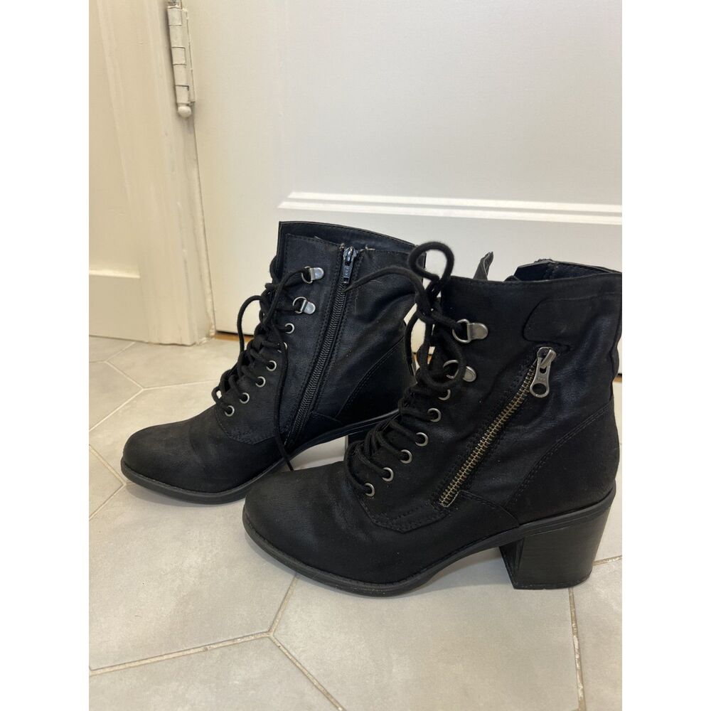 Women's White Mountain Dorian Ankle Boots